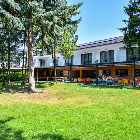 Five 4* Dunajská Streda