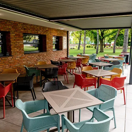 Five Dunajská Streda