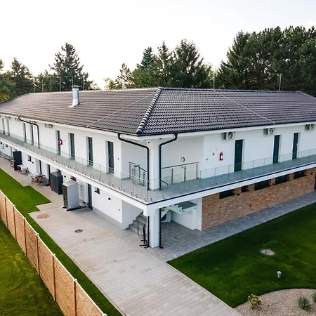 Five 4* Dunajská Streda