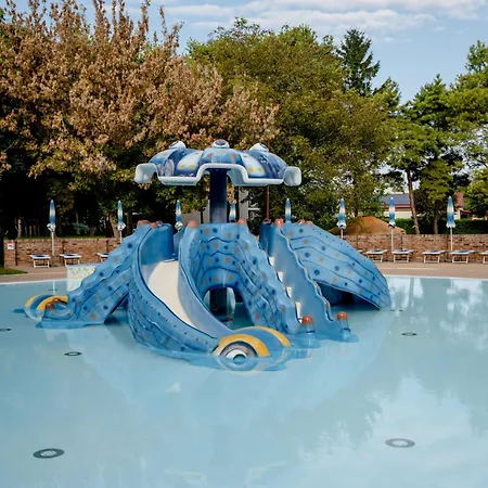 Five Dunajská Streda